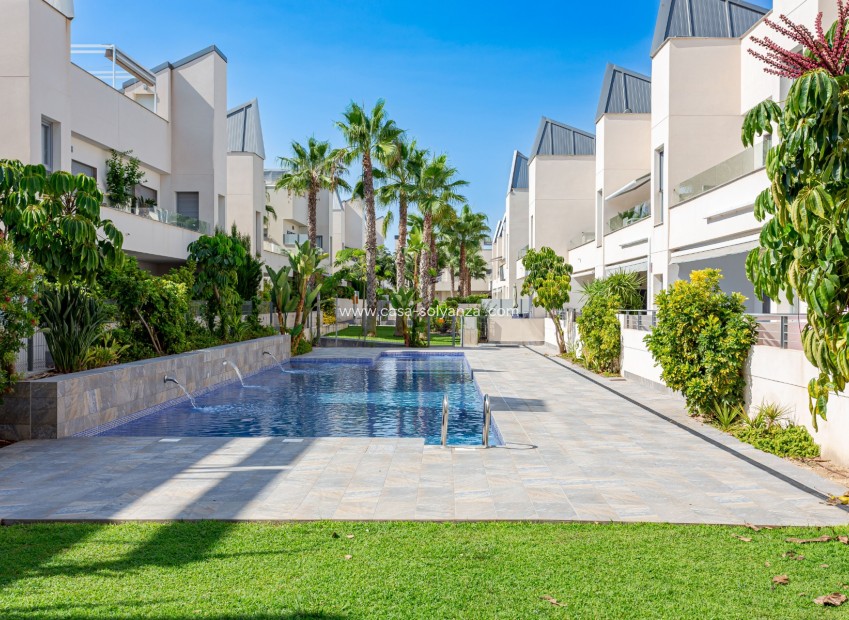 Resale - Apartment / flat - Torrevieja - Costa Blanca