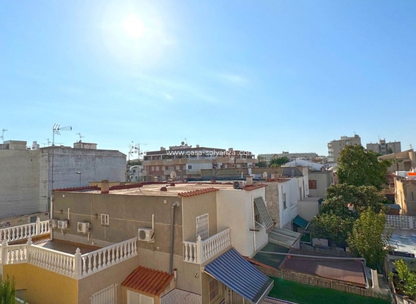 Resale - Apartment / flat - Torrevieja - Costa Blanca