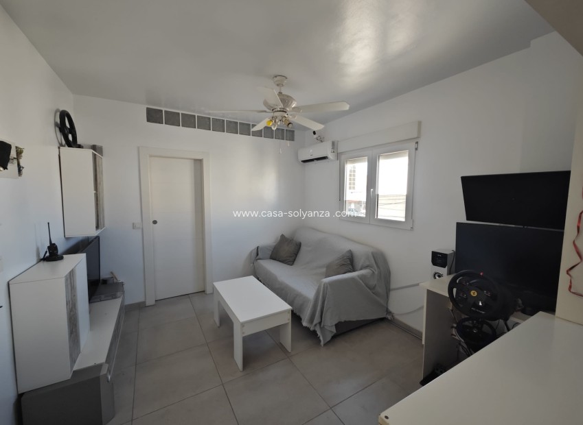 Resale - Apartment / flat - Torrevieja - Costa Blanca