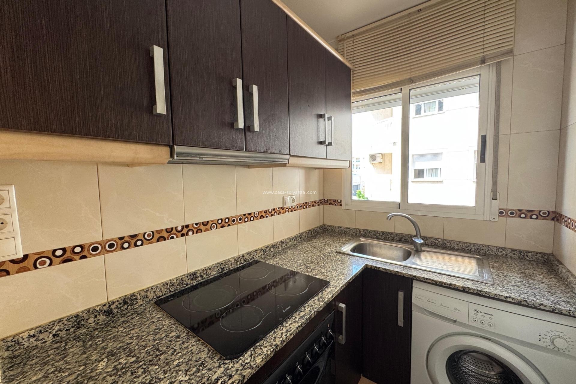 Resale - Apartment / flat - Torrevieja - Costa Blanca