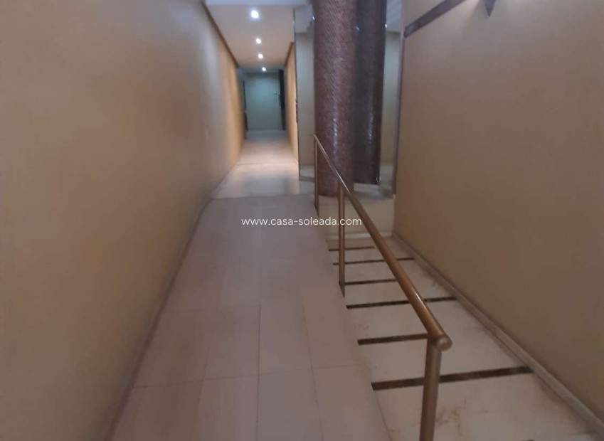 Resale - Apartment / flat - Torrevieja - Costa Blanca