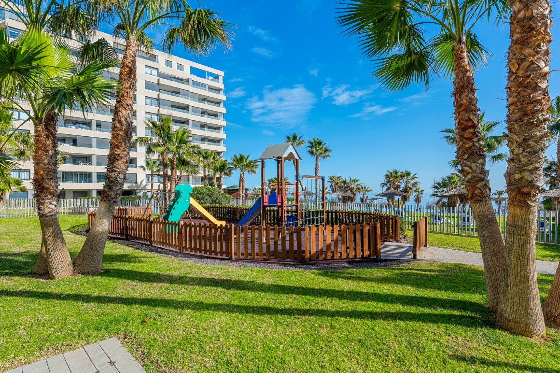 Resale - Apartment / flat - Torrevieja - Costa Blanca