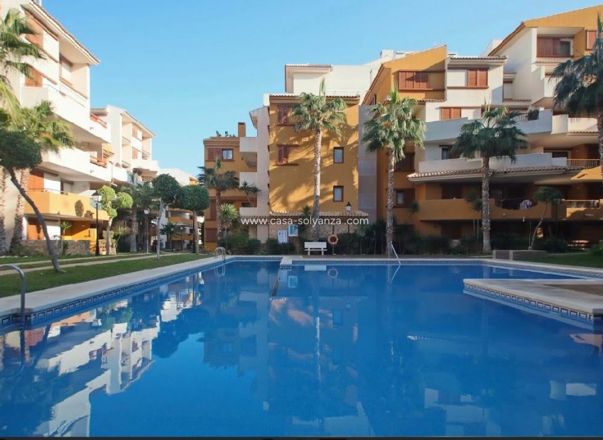 Resale - Apartment / flat - Torrevieja - Costa Blanca