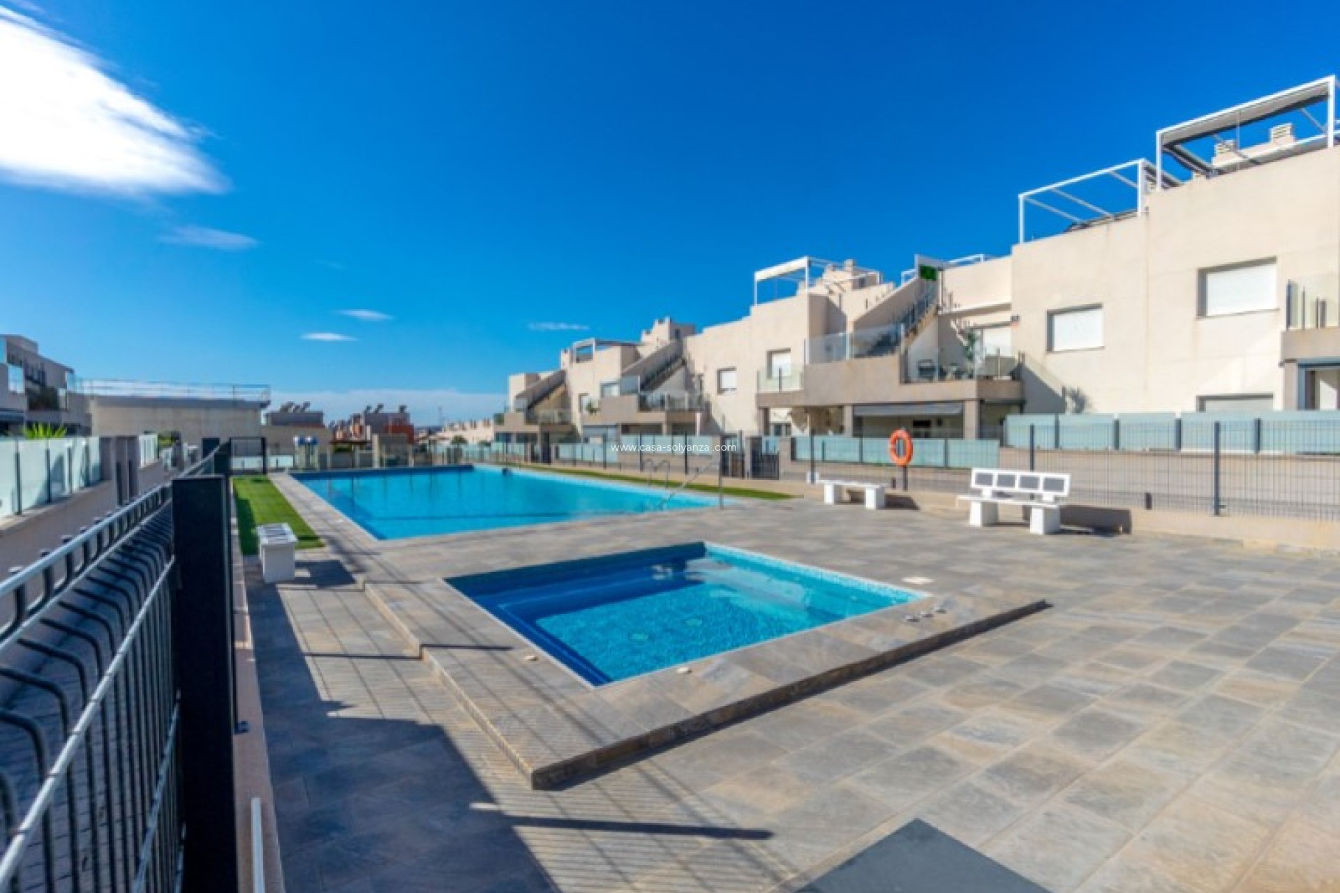 Resale - Apartment / flat - Torrevieja - Costa Blanca