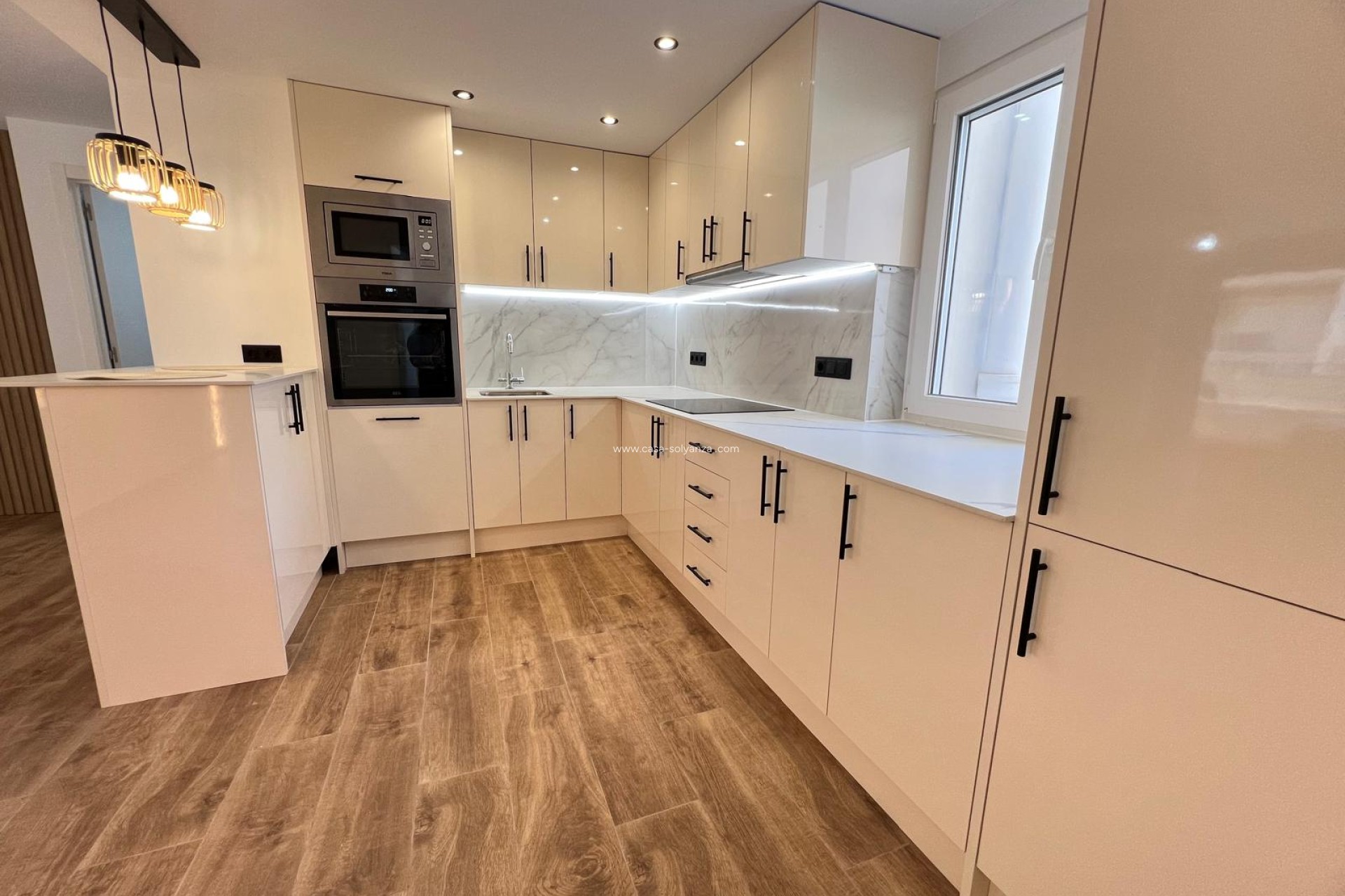Resale - Apartment / flat - Torrevieja - Costa Blanca