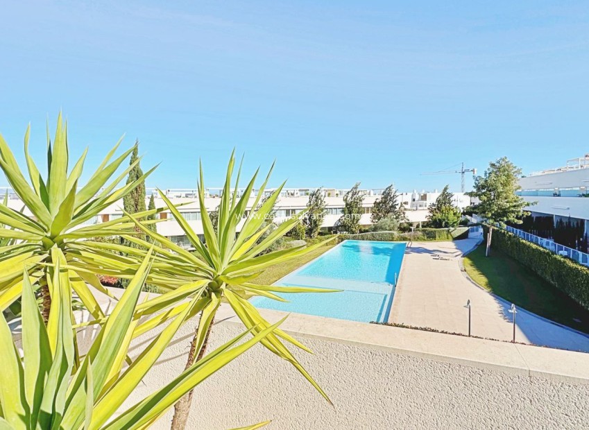 Resale - Apartment / flat - Torrevieja - Costa Blanca