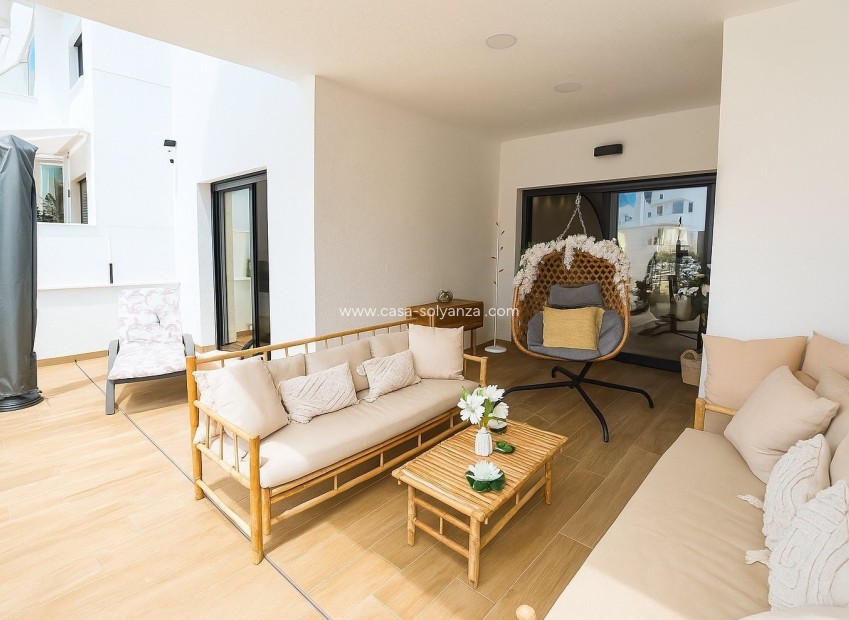 Resale - Apartment / flat - Torrevieja - Costa Blanca