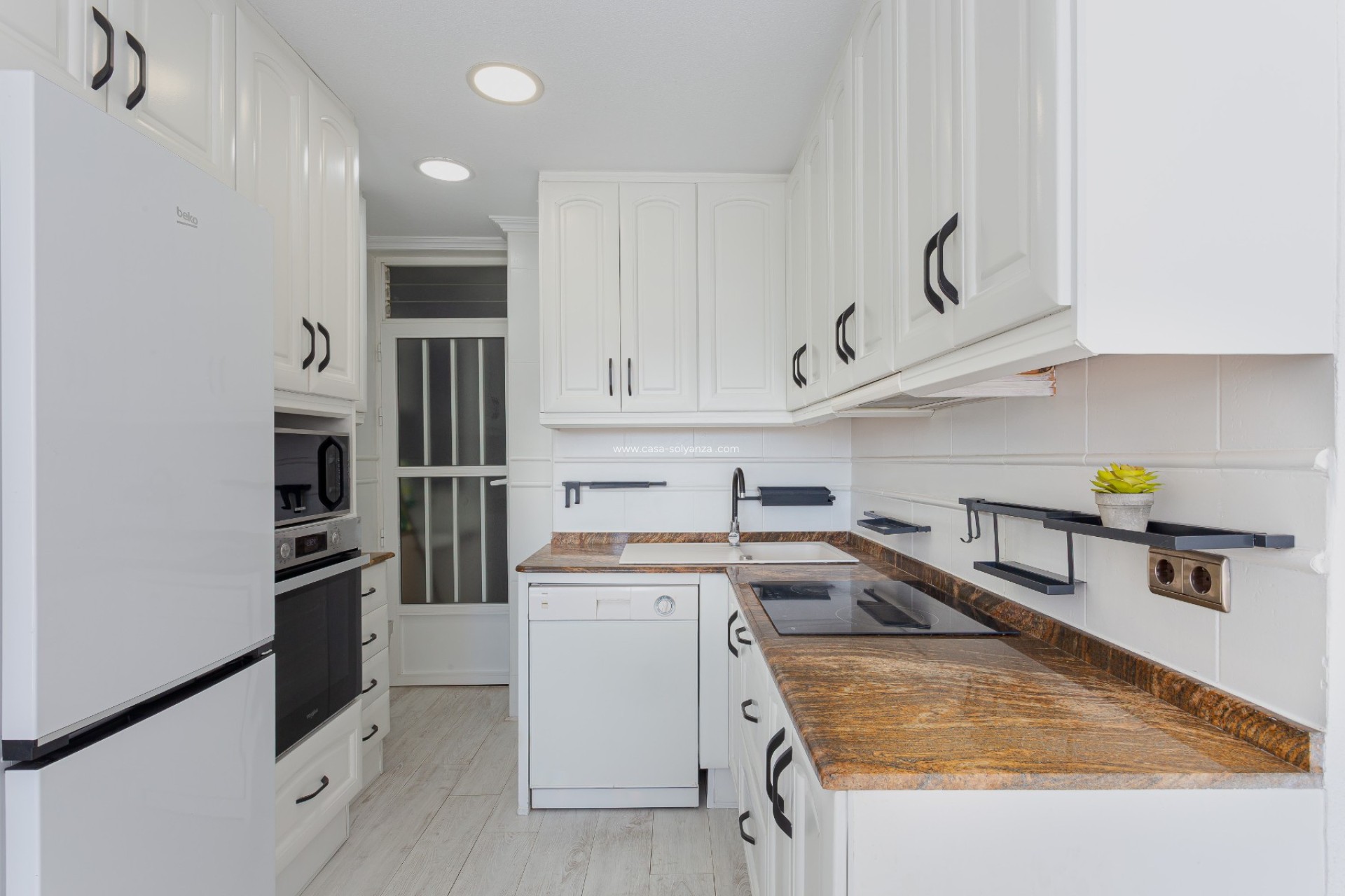 Resale - Apartment / flat - Torrevieja - Costa Blanca