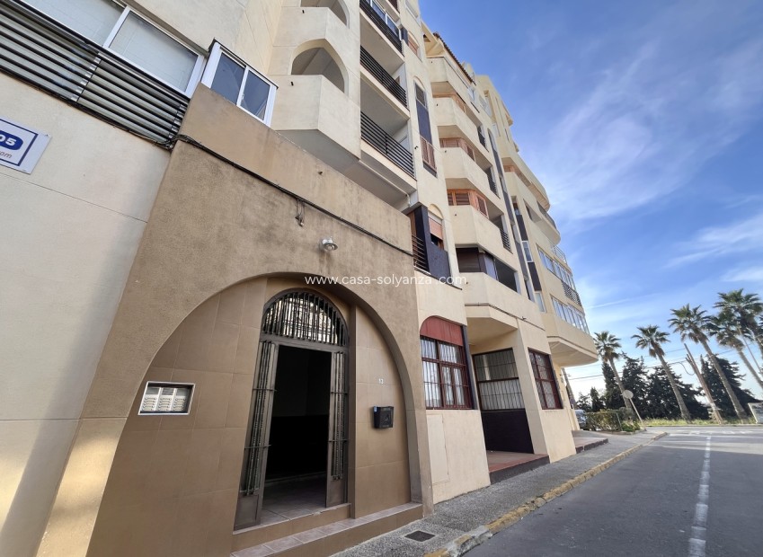 Resale - Apartment / flat - Torrevieja - Costa Blanca