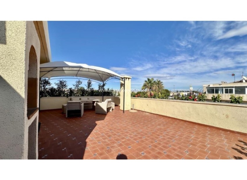 Resale - Apartment / flat - Torrevieja - Costa Blanca