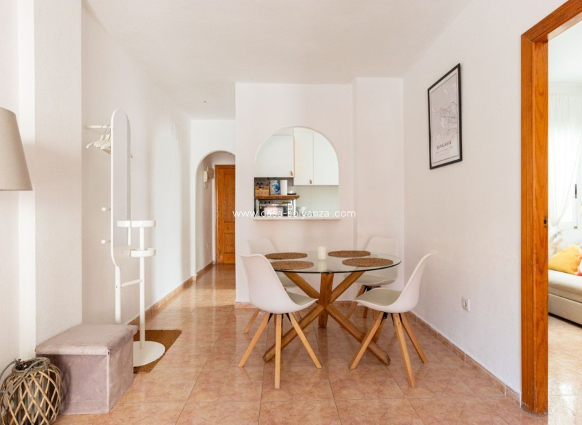 Resale - Apartment / flat - Torrevieja - Costa Blanca