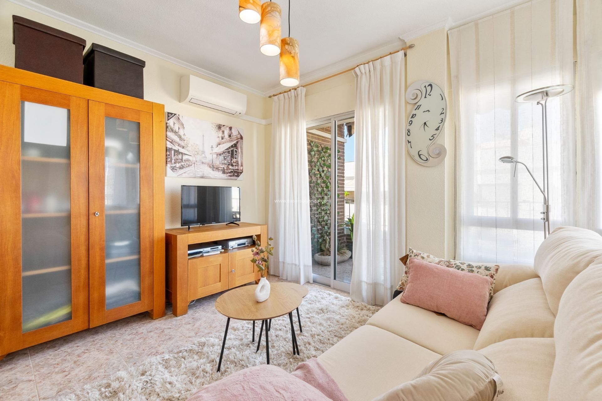 Resale - Apartment / flat - Torrevieja - Costa Blanca