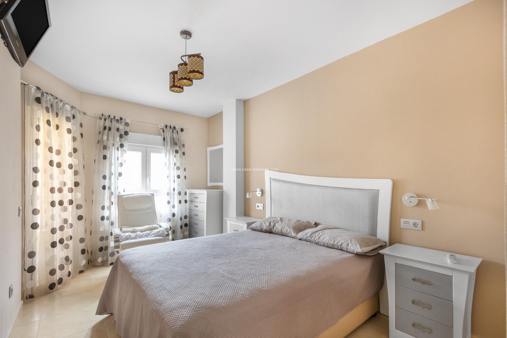 Resale - Apartment / flat - Torrevieja - Costa Blanca