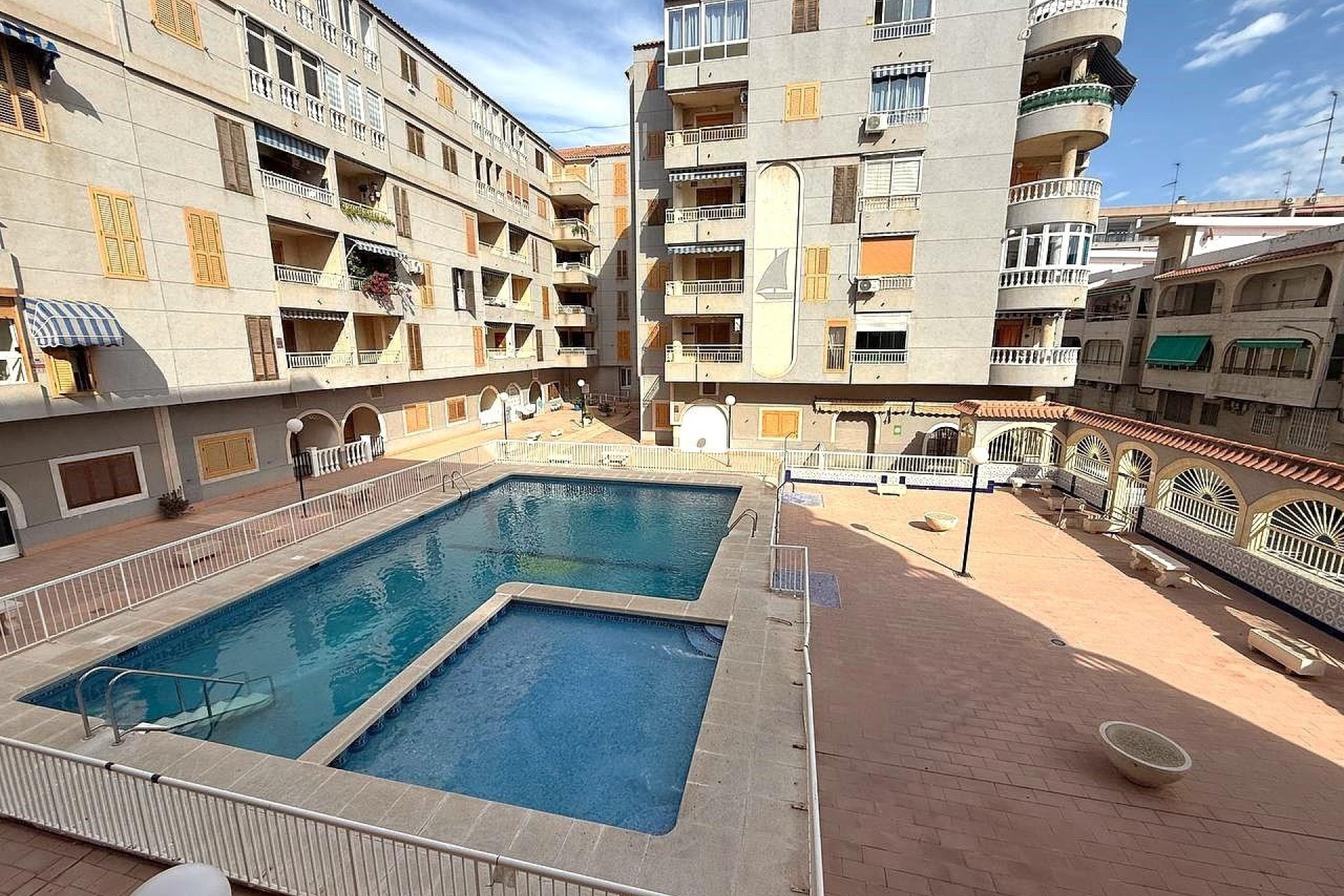 Resale - Apartment / flat - Torrevieja - Costa Blanca