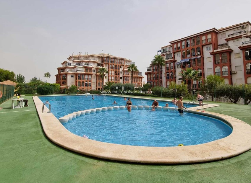 Resale - Apartment / flat - Torrevieja - Costa Blanca