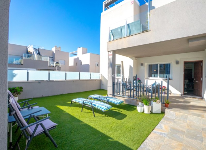 Resale - Apartment / flat - Torrevieja - Costa Blanca