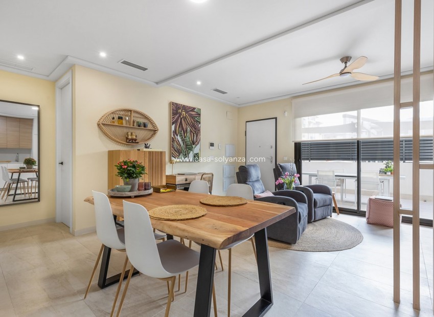 Resale - Apartment / flat - Torrevieja - Costa Blanca