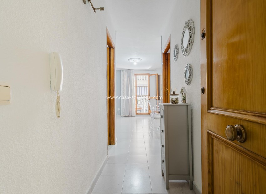 Resale - Apartment / flat - Torrevieja - Costa Blanca