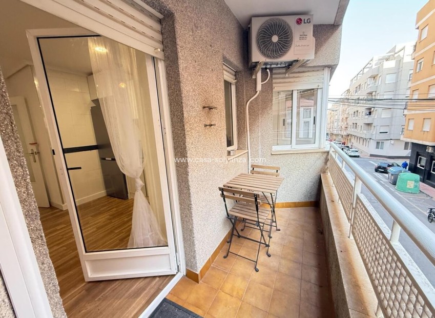 Resale - Apartment / flat - Torrevieja - Costa Blanca