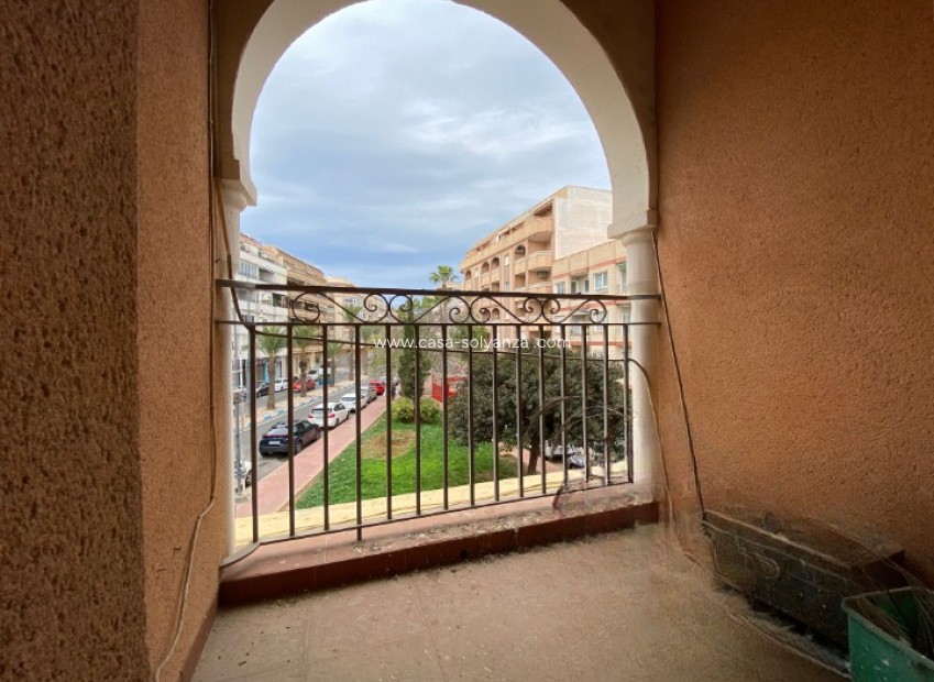 Resale - Apartment / flat - Torrevieja - Costa Blanca