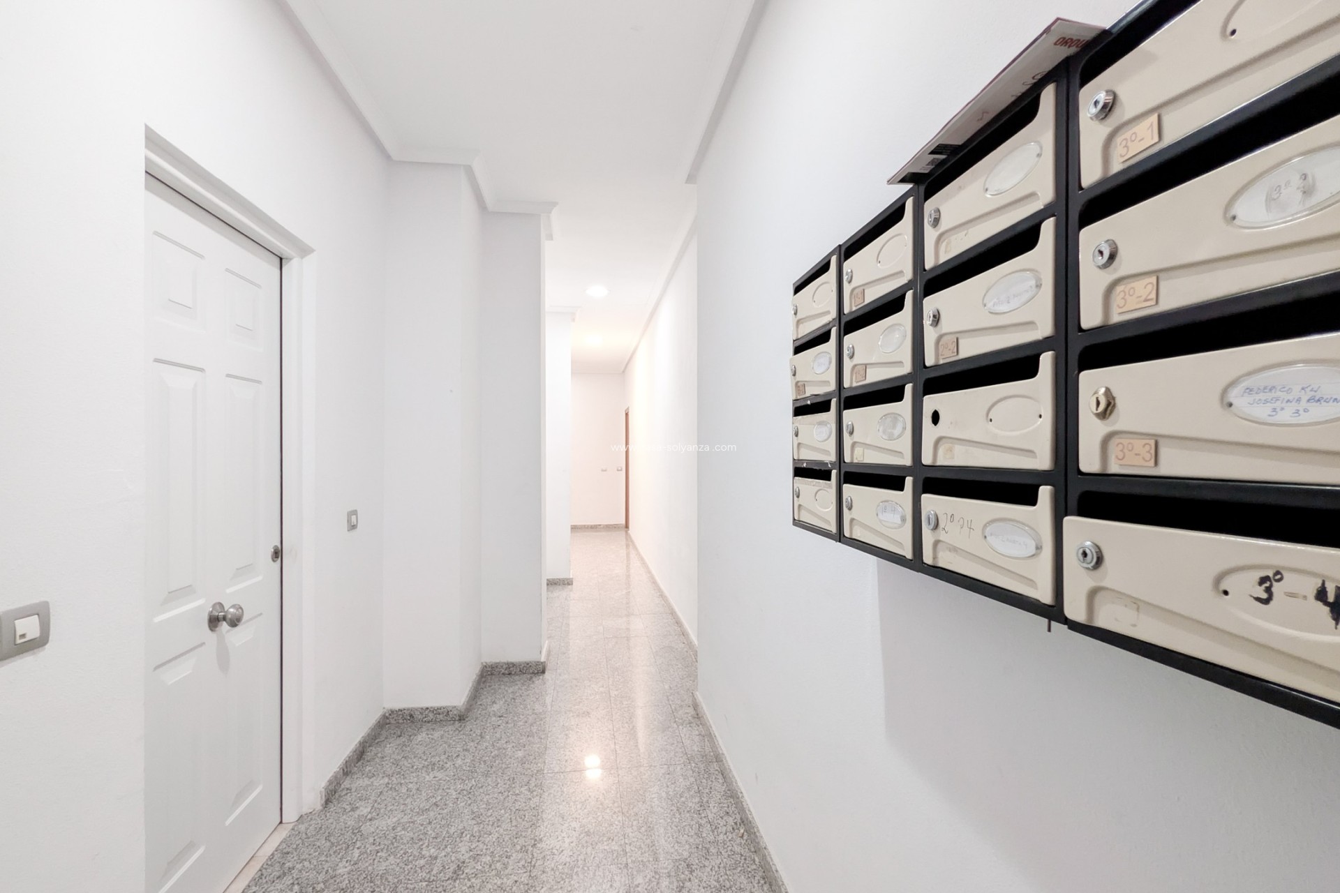 Resale - Apartment / flat - Torrevieja - Costa Blanca