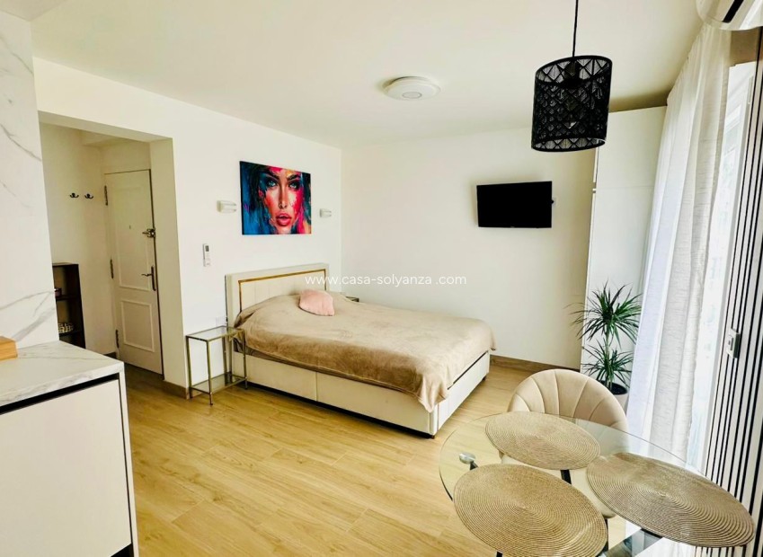 Resale - Apartment / flat - Torrevieja - Costa Blanca