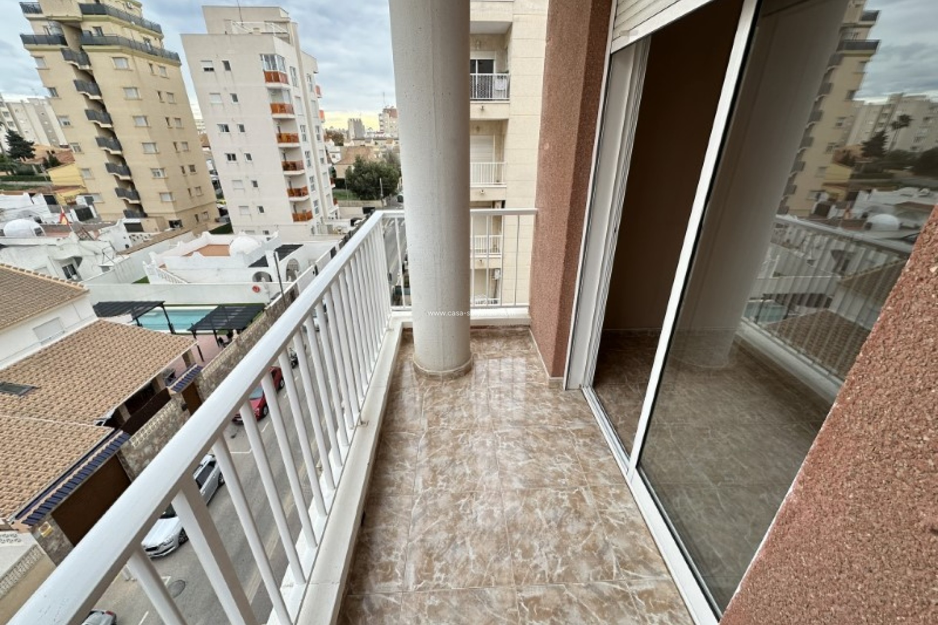 Resale - Apartment / flat - Torrevieja - Costa Blanca