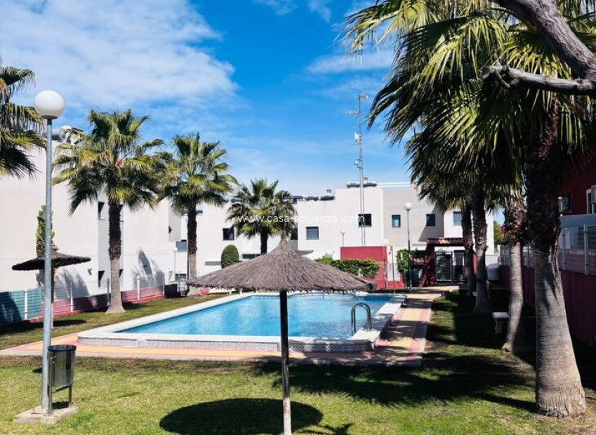 Resale - Apartment / flat - Torrevieja - Costa Blanca