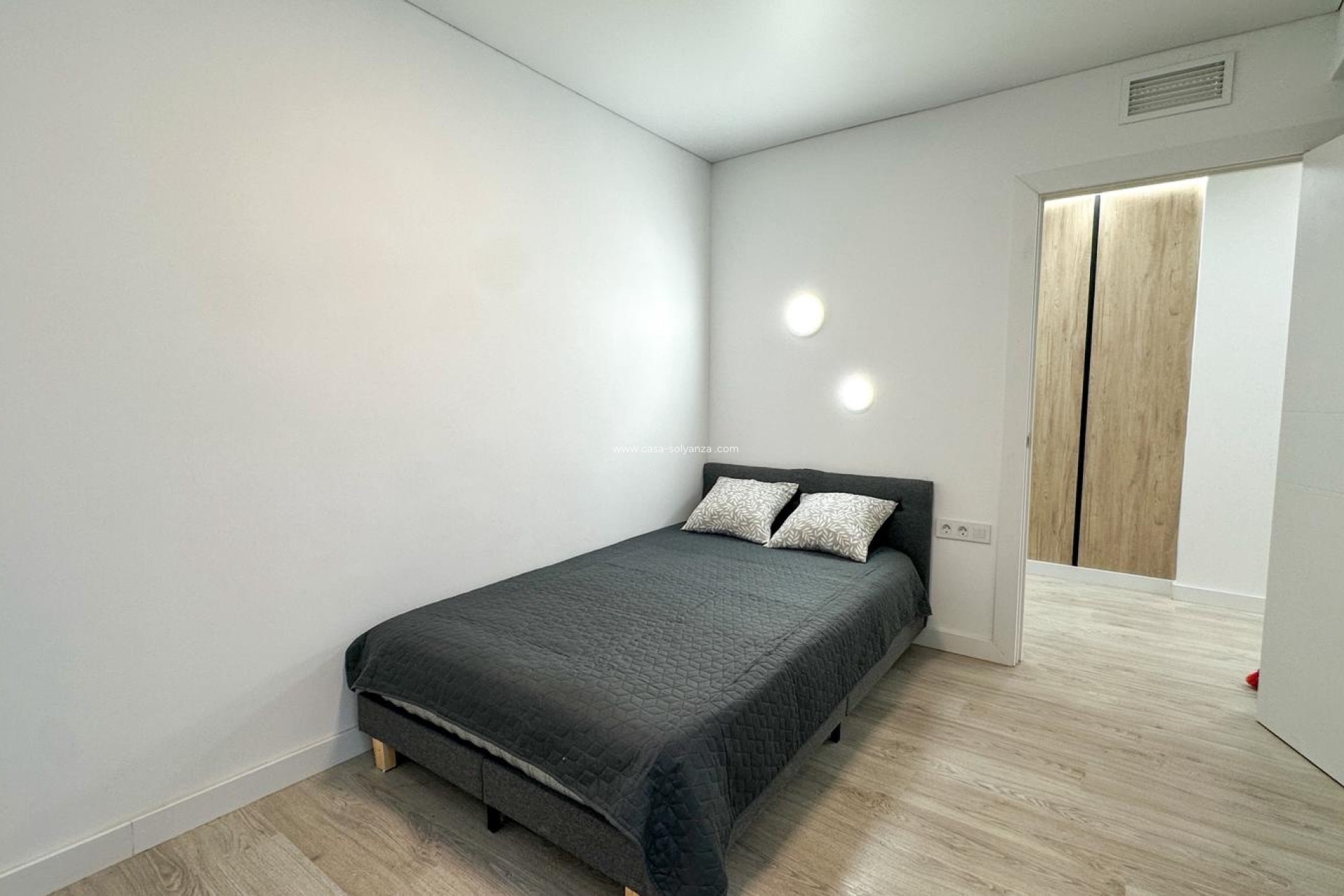 Resale - Apartment / flat - Torrevieja - Costa Blanca