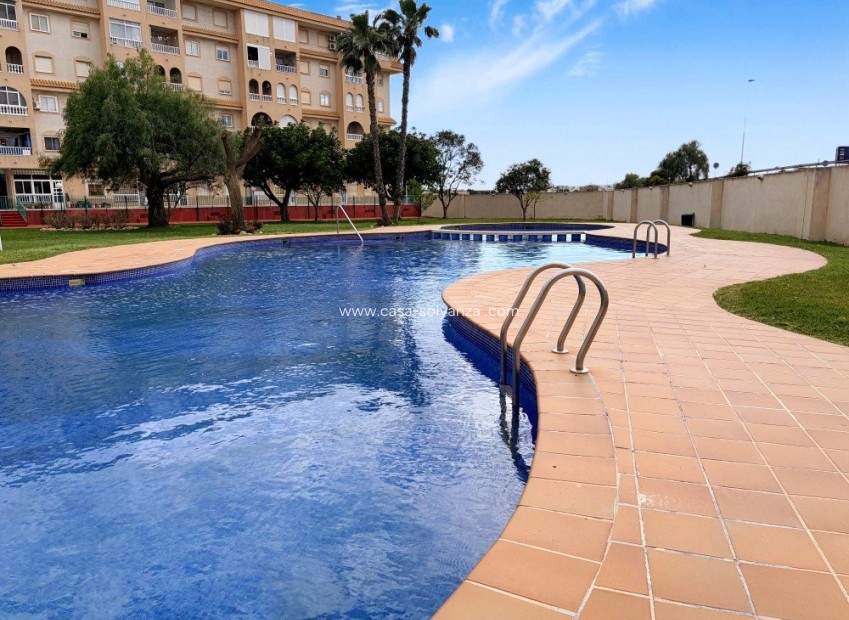 Resale - Apartment / flat - Torrevieja - Costa Blanca