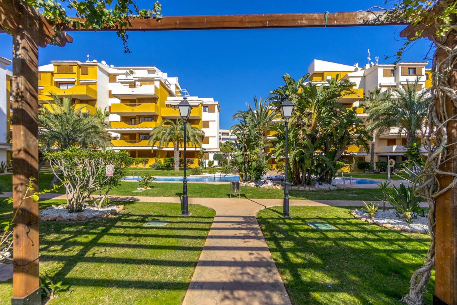 Resale - Apartment / flat - Torrevieja - Costa Blanca