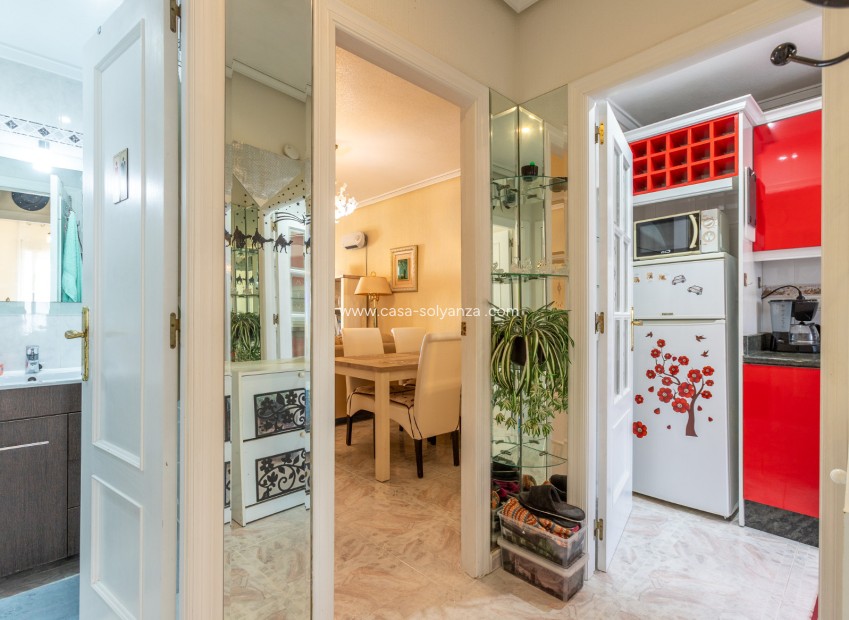 Resale - Apartment / flat - Torrevieja - Costa Blanca