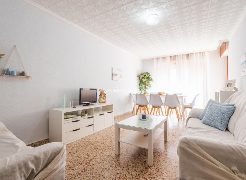 Resale - Apartment / flat - Torrevieja - Costa Blanca