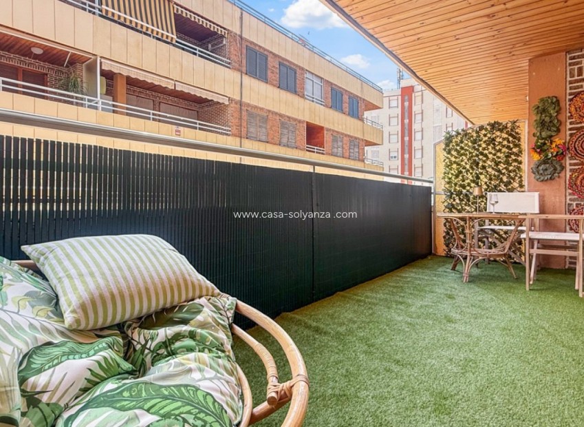 Resale - Apartment / flat - Torrevieja - Costa Blanca