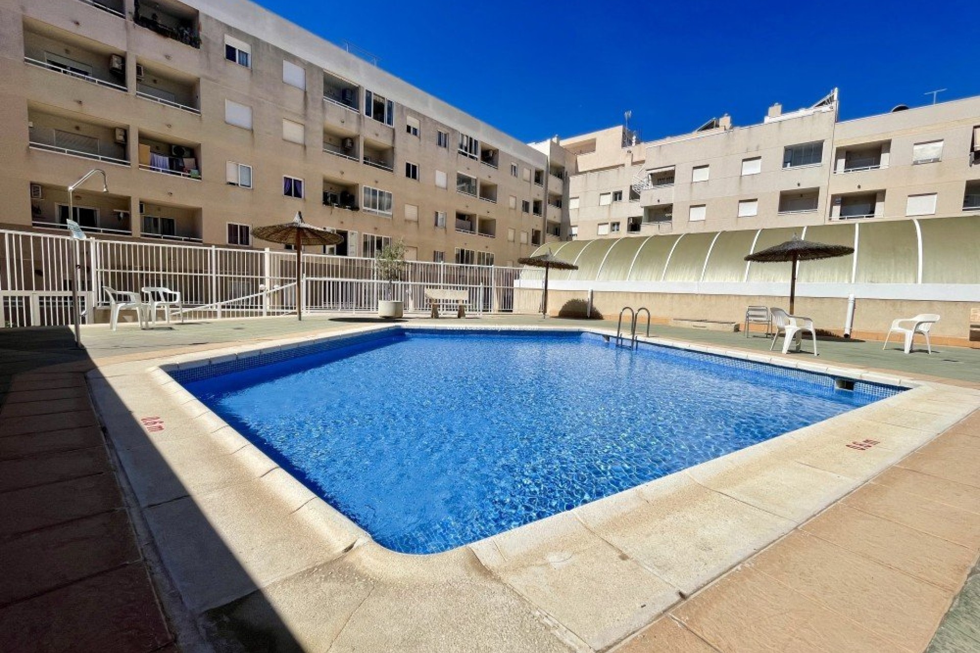 Resale - Apartment / flat - Torrevieja - Costa Blanca