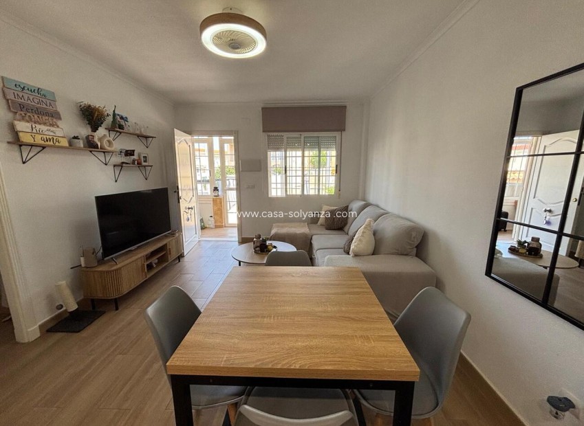 Resale - Apartment / flat - Torrevieja - Costa Blanca