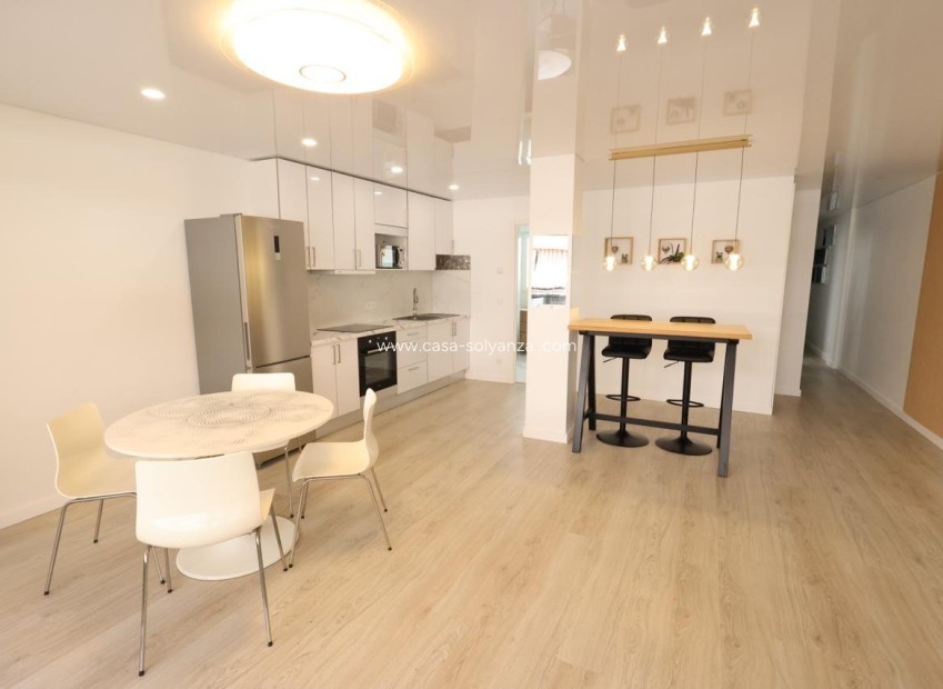 Resale - Apartment / flat - Torrevieja - Costa Blanca
