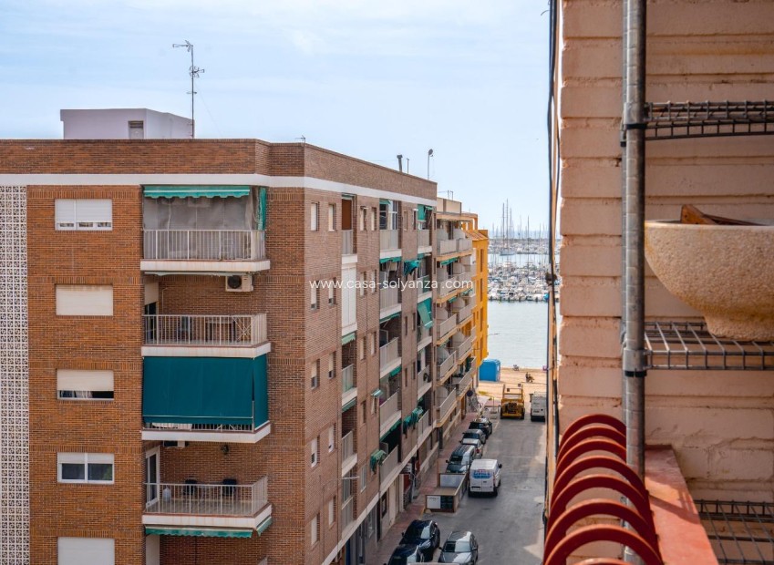 Resale - Apartment / flat - Torrevieja - El Acequión - Los Náufragos