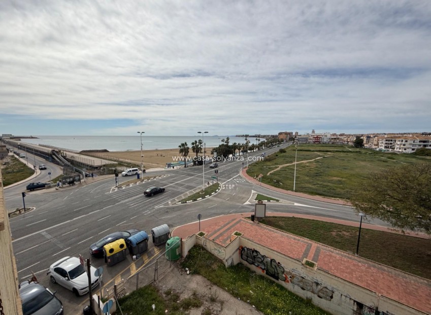 Resale - Apartment / flat - Torrevieja - El Acequión - Los Náufragos
