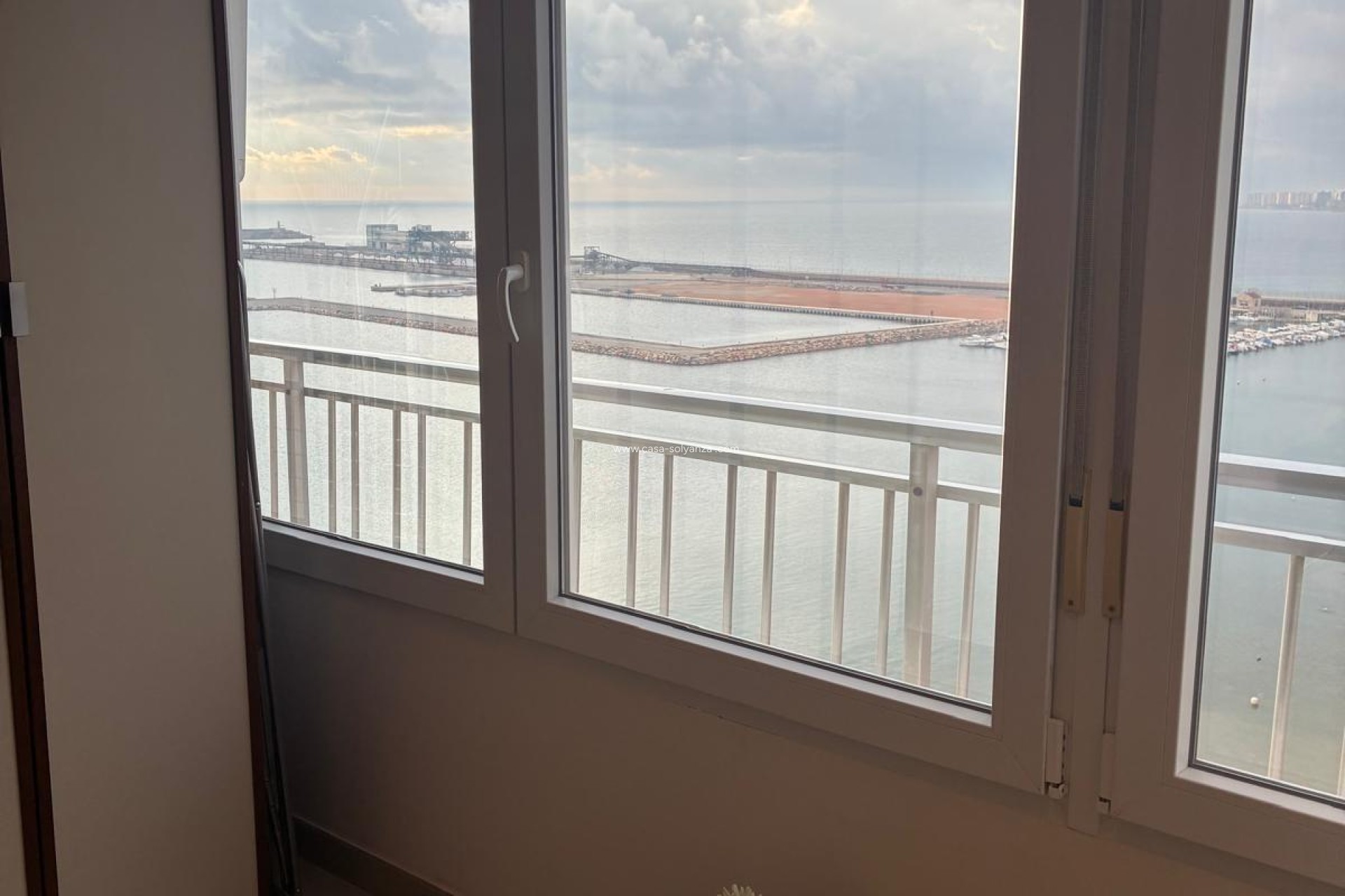 Resale - Apartment / flat - Torrevieja - El Acequión - Los Náufragos