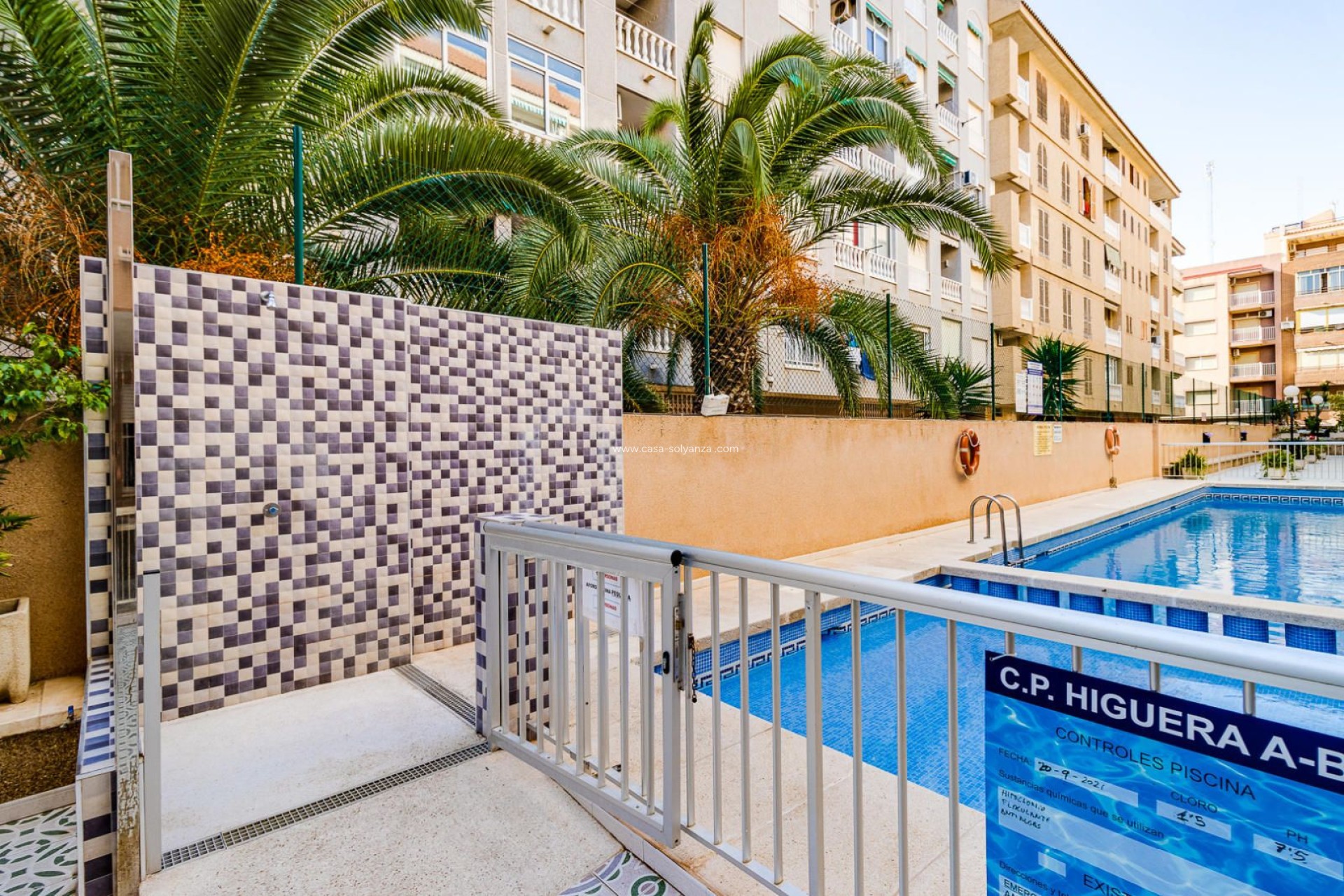 Resale - Apartment / flat - Torrevieja - El Acequión - Los Náufragos
