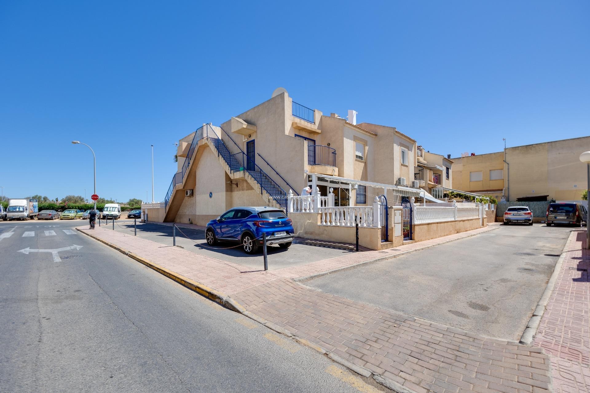 Resale - Apartment / flat - Torrevieja - El Limonar