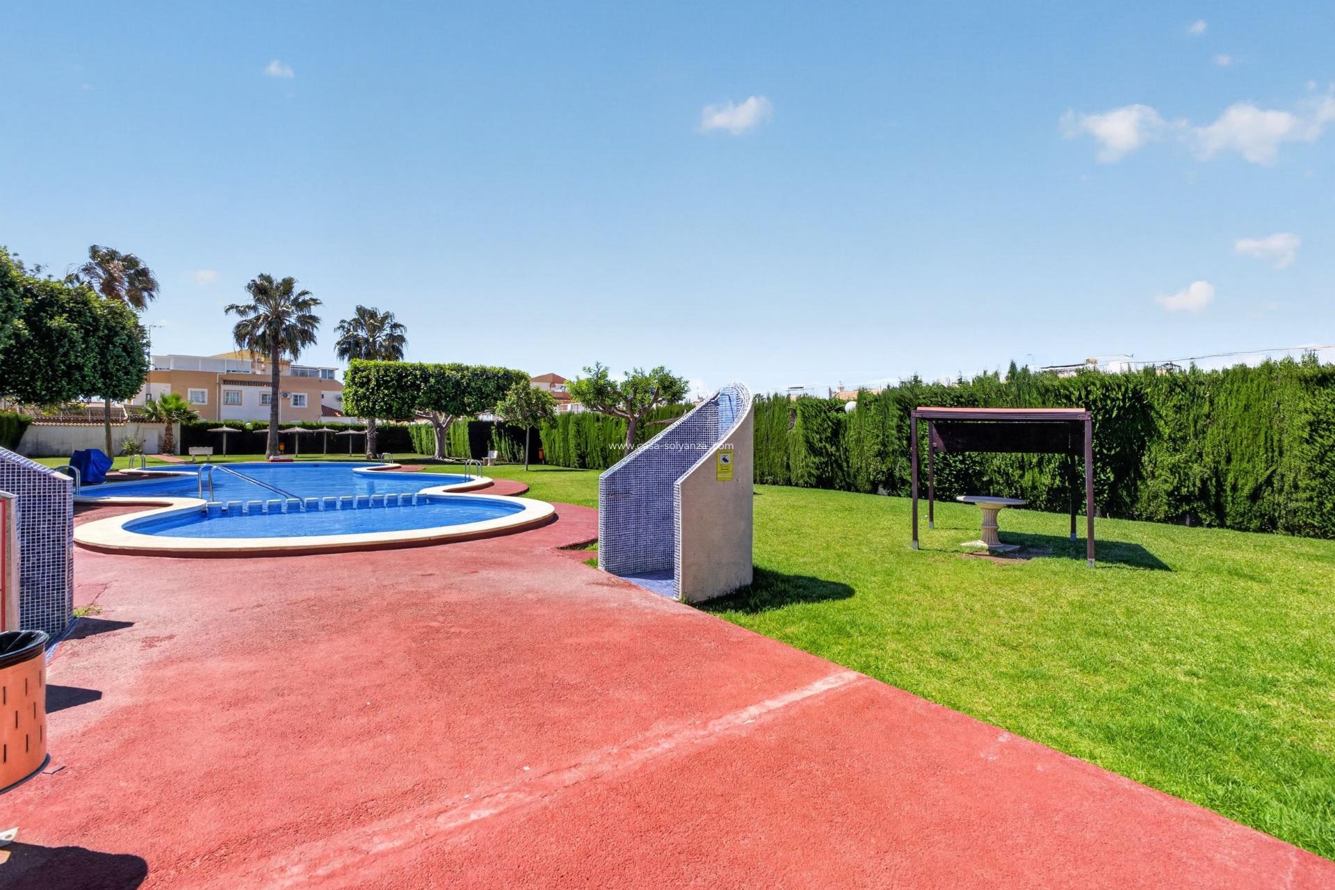 Resale - Apartment / flat - Torrevieja - El Limonar