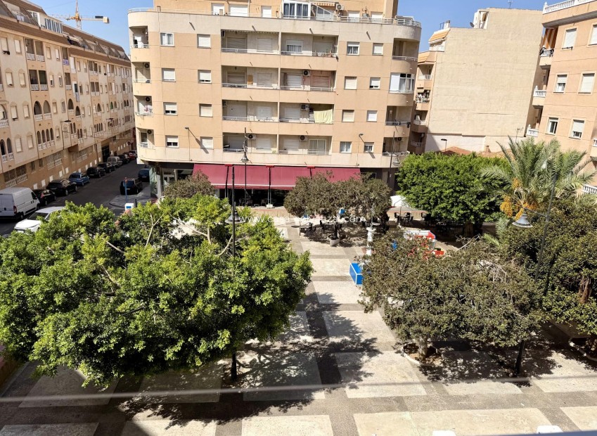 Resale - Apartment / flat - Torrevieja - El Molino