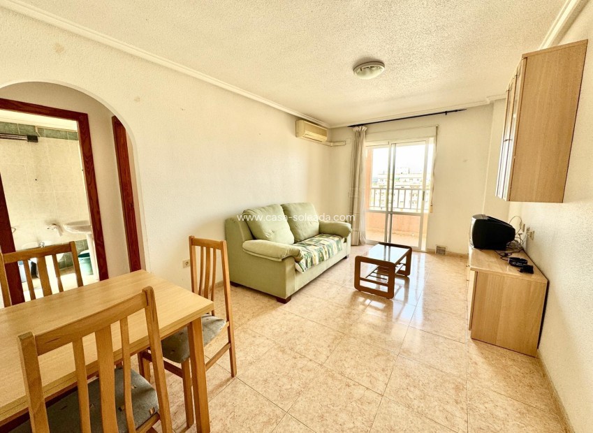 Resale - Apartment / flat - Torrevieja - El Molino