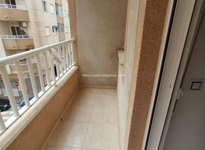 Resale - Apartment / flat - Torrevieja - El Molino