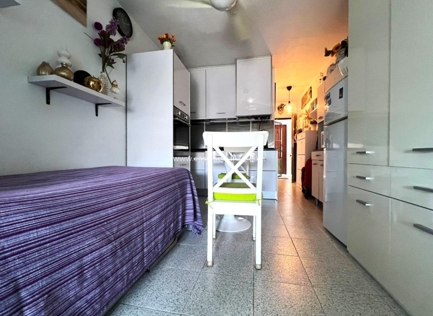 Resale - Apartment / flat - Torrevieja - El Molino