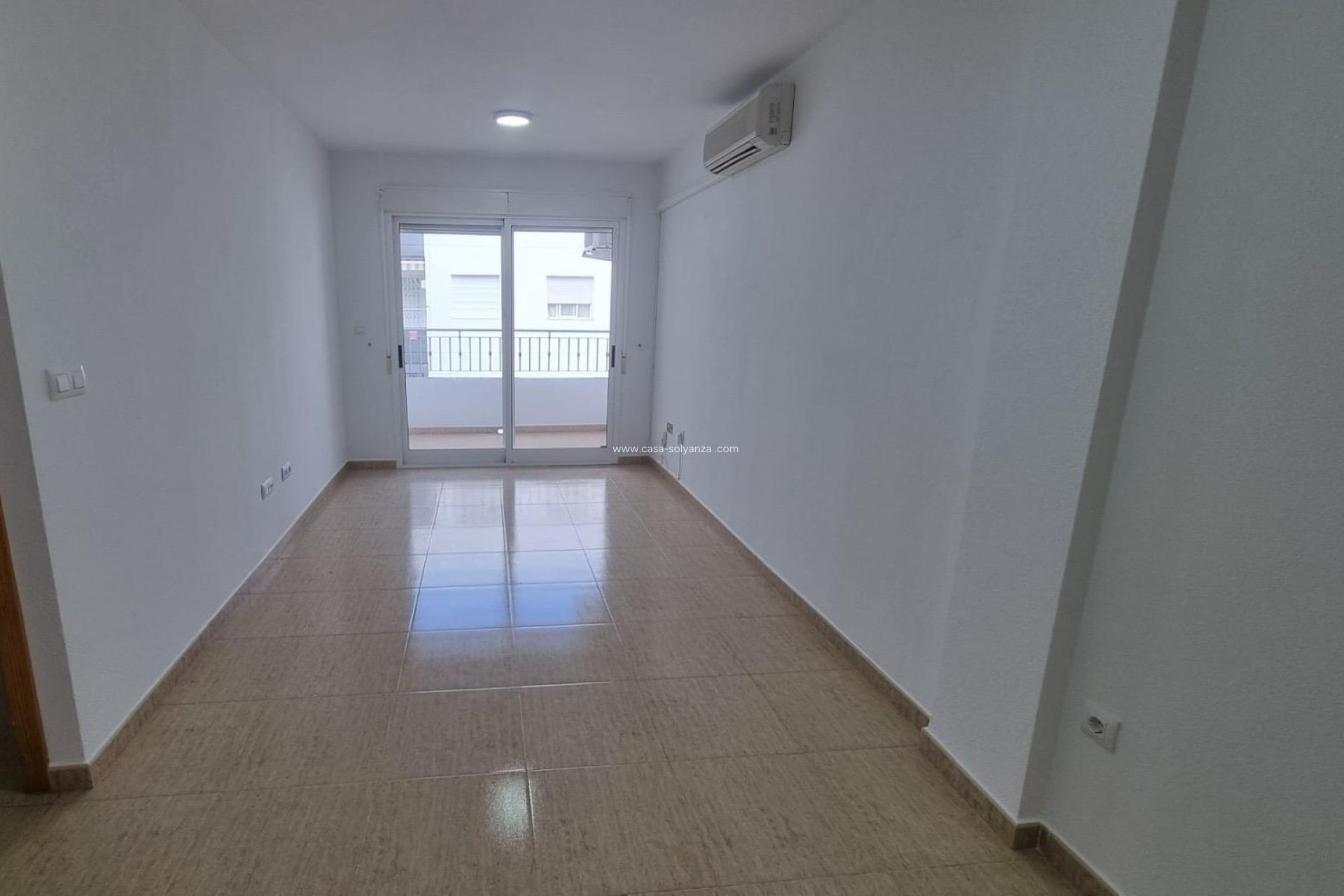 Resale - Apartment / flat - Torrevieja - El Molino