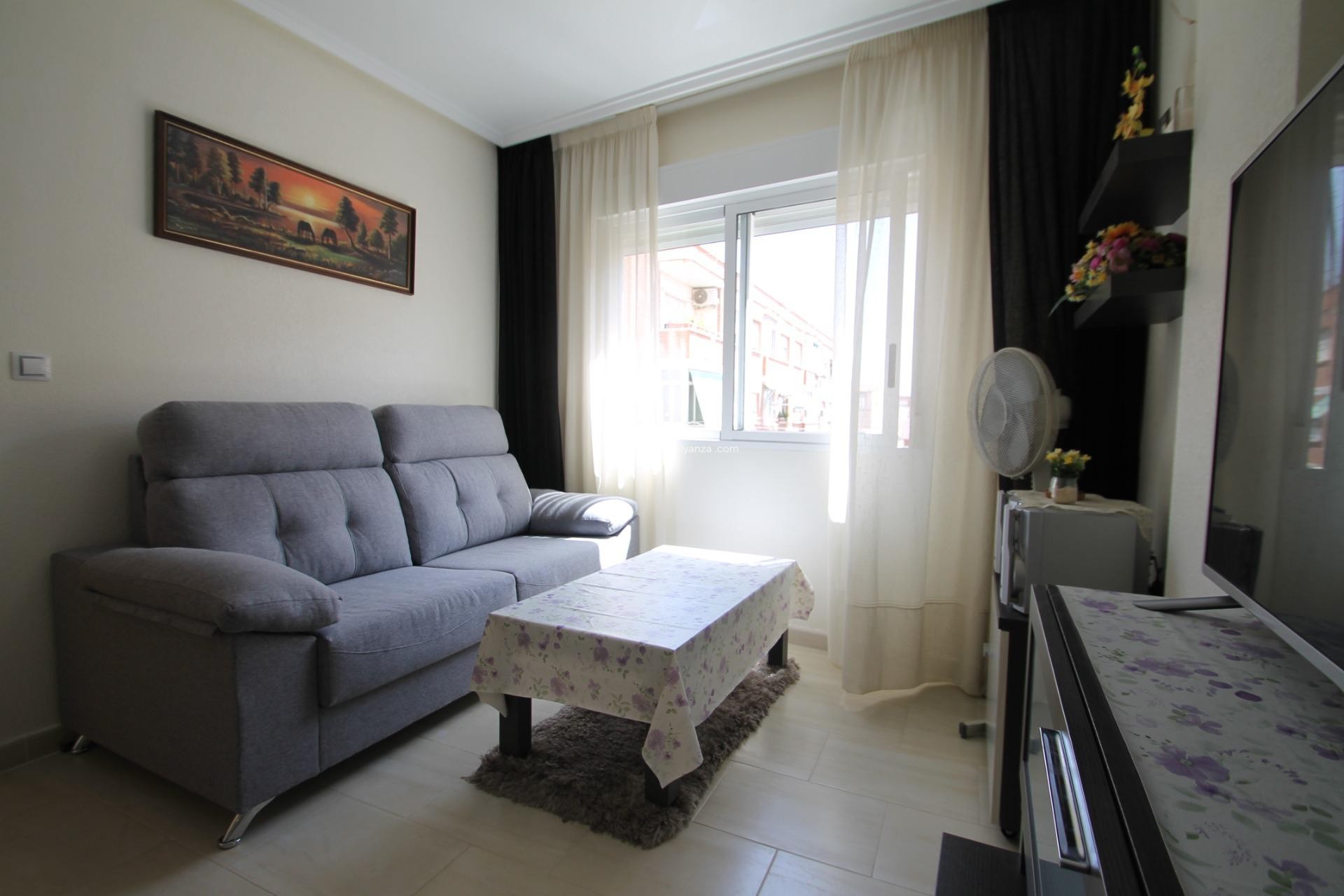 Resale - Apartment / flat - Torrevieja - El Molino