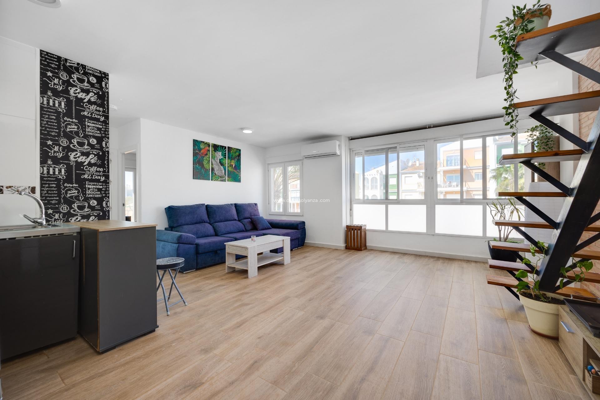 Resale - Apartment / flat - Torrevieja - Eliseos playa